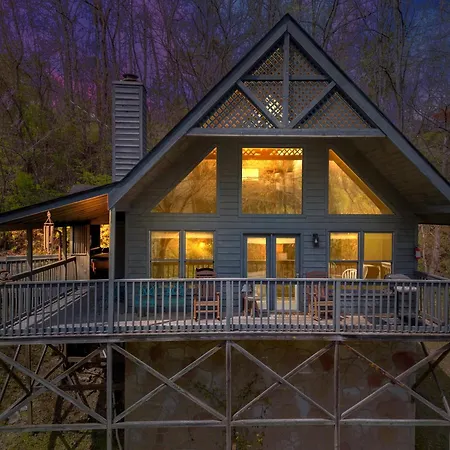 Tranquility - Quiet And Comfortable Cabin! Close To The Tanger Outlet Shopping Cabin